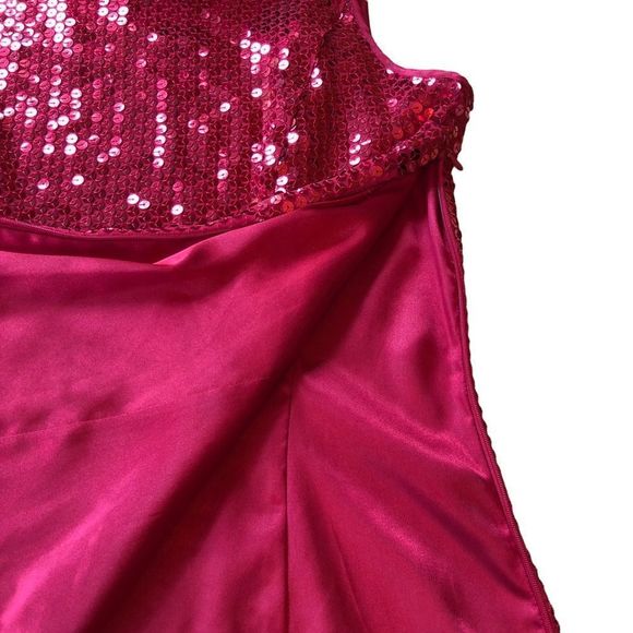 liz Claiborne Red Sequinned Sleeveless Top EUC - Picture 9 of 12